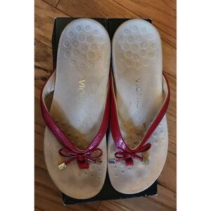 Vionic Bellaii Lizard Red Flip Flop Sandals Women Size 9 Orthotic Comfort